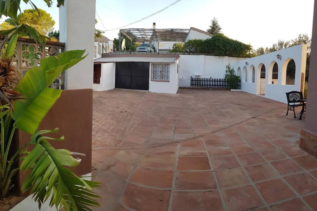 Preciosa Villa Con Gran Piscina Y Fabulosas Vistas Alhaurín de la Torre Eksteriør bilde