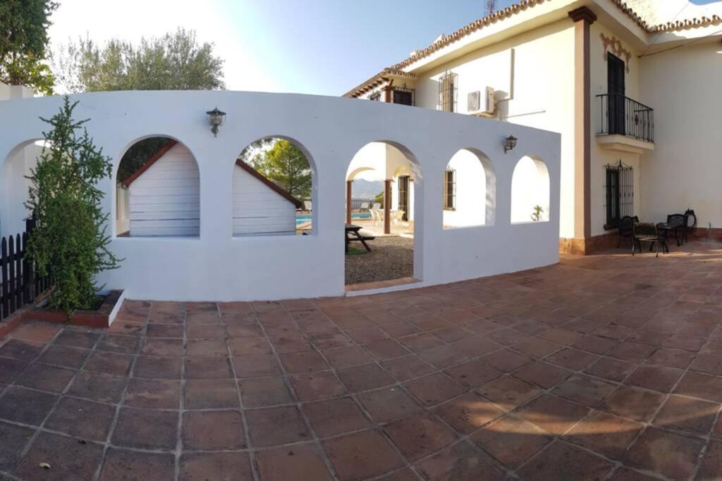 Preciosa Villa Con Gran Piscina Y Fabulosas Vistas Alhaurín de la Torre Eksteriør bilde
