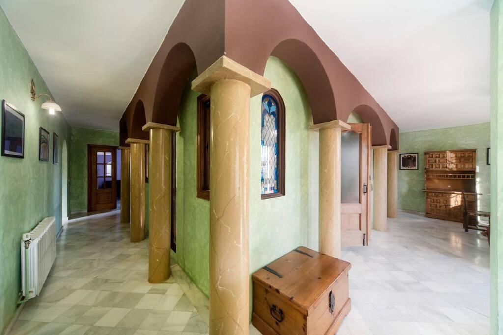Preciosa Villa Con Gran Piscina Y Fabulosas Vistas Alhaurín de la Torre Eksteriør bilde